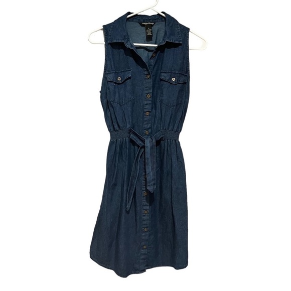Millenium Blue Denim Sleeveless Button Down Dress Size Small with Collar - Picture 1 of 4